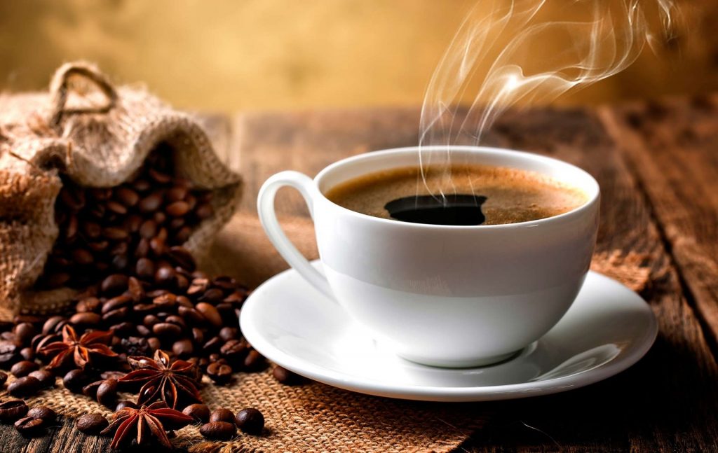 taza de café espresso americano