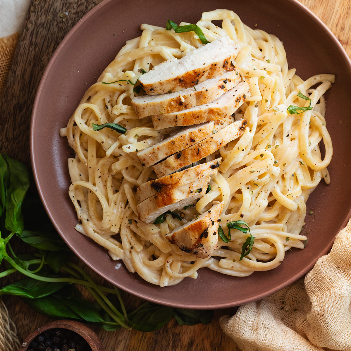 Pasta Alfredo con Pollo 
